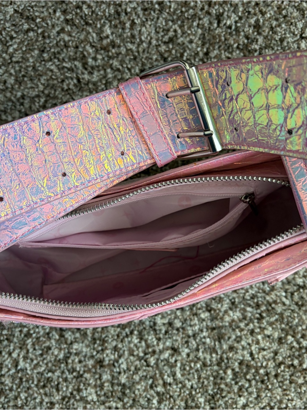 Iridescent Pink Croc-Embossed Paris Hilton Women’s Crossbody Bag - Picture 4 of 7